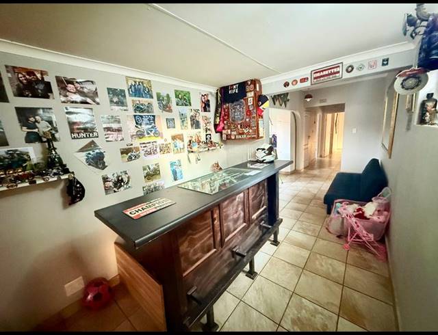 4 BEDROOM HOUSE FOR SALE IN VANDERBIJLPARK CW 3